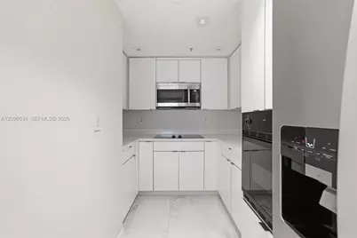185 SE 14th Ter #1010, Miami, FL 33131 - Photo 10