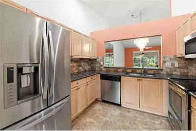 8033 San Vista Cir #12R, Other City - In The State Of Florida, FL 34109 - Photo 6