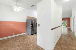 8033 San Vista Cir, Other City - In The State Of Florida, FL 34109 - Photo 4