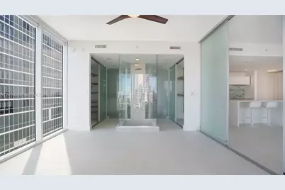 1040 Biscayne Blvd #1206, Miami, FL 33132 - Photo 12