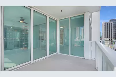 1040 Biscayne Blvd #1206, Miami, FL 33132 - Photo 18