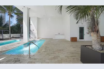 1040 Biscayne Blvd #1206, Miami, FL 33132 - Photo 36