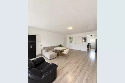 7712 Byron Ave #3, Miami Beach, FL 33141 - Photo 1