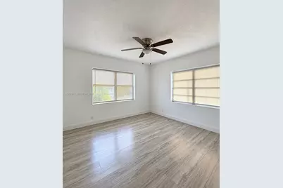 7712 Byron Ave #3, Miami Beach, FL 33141 - Photo 8
