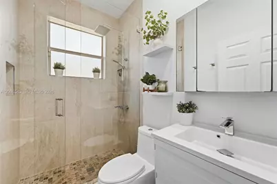 1391 NW 185th Ter, Pembroke Pines, FL 33029 - Photo 22
