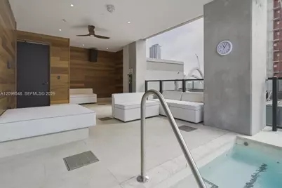 20 NE 11th St #3505, Miami, FL 33132 - Photo 28