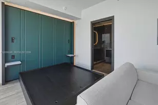 20 NE 11th St, Miami, FL 33132 - Photo 6