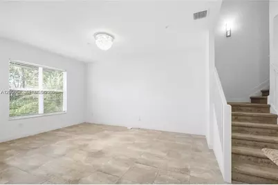 12441 NW 18th Ct, Pembroke Pines, FL 33028 - Photo 8
