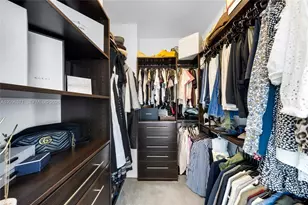 601 NE 36th St, Miami, FL 33137 - Photo 16