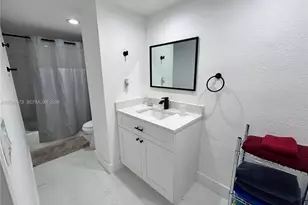 4001 S Ocean Dr, Hollywood, FL 33019 - Photo 24
