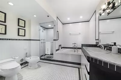 1330 Ocean Dr #R5D, Miami Beach, FL 33139 - Photo 12