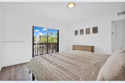 13210 Memorial Hwy #208, North Miami, FL 33161 - Photo 4