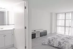 1000 Parkview Dr, Hallandale Beach, FL 33009 - Photo 12