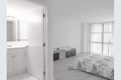 1000 Parkview Dr #501, Hallandale Beach, FL 33009 - Photo 14