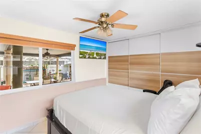 326 E 44th St, Hialeah, FL 33013 - Photo 16