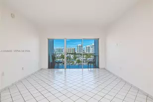 500 Bayview Dr, Sunny Isles Beach, FL 33160 - Photo 22