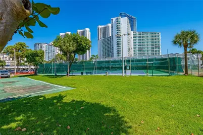 500 Bayview Dr #1227, Sunny Isles Beach, FL 33160 - Photo 34