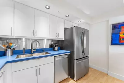 2000 Towerside Ter #710, Miami, FL 33138 - Photo 10