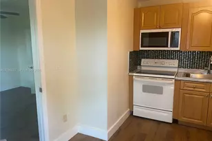 8310 NW 47th St, Lauderhill, FL 33351 - Photo 4