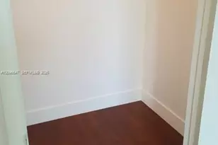 253 NE 2nd St, Miami, FL 33132 - Photo 16