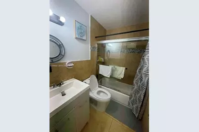 3591 NW 37th St, Lauderdale Lakes, FL 33309 - Photo 10