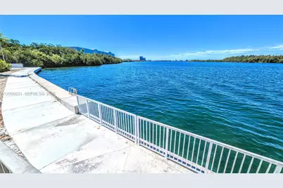 300 Bayview Dr #206, Sunny Isles Beach, FL 33160 - Photo 28