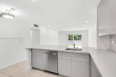 7705 Camino Real #B101, Miami, FL 33143 - Photo 4