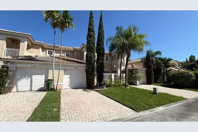 17071 NW 22nd St, Pembroke Pines, FL 33028 - Photo 2