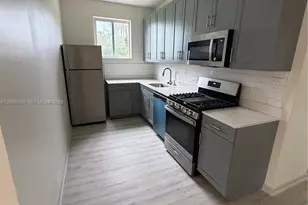 1120 Marseille Dr, Miami Beach, FL 33141 - Photo 1