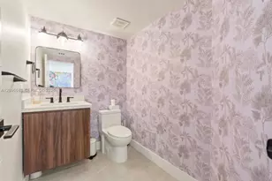 1000 E Island Blvd, Aventura, FL 33160 - Photo 28