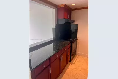 820 NW 87th Ave #412, Miami, FL 33172 - Photo 4