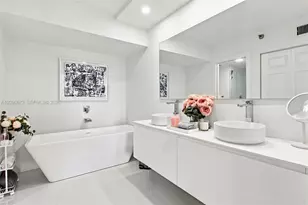 19101 NE 36th Ct, Aventura, FL 33180 - Photo 18
