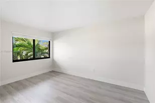 1310 W 29th St, Hialeah, FL 33012 - Photo 6