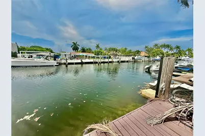 2039 NE 123rd St, North Miami, FL 33181 - Photo 4