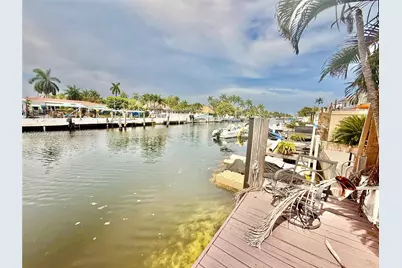 2039 NE 123rd St, North Miami, FL 33181 - Photo 6