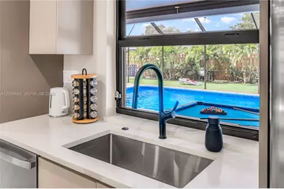 1111 NW 70th Ter #1111, Plantation, FL 33313 - Photo 18