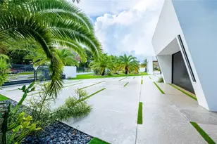 9890 SW 64th St, Miami, FL 33173 - Photo 50