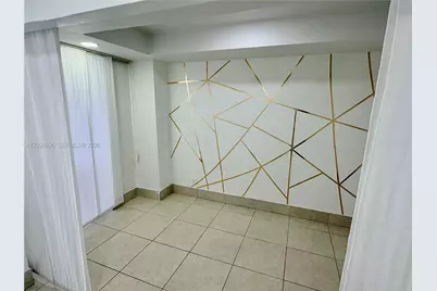 999 Brickell Bay Dr #1703, Miami, FL 33131 - Photo 6