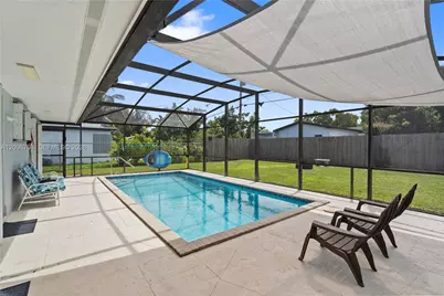 8730 SW 190th St, Cutler Bay, FL 33157 - Photo 12