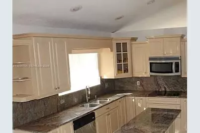 16190 NW 14th St, Pembroke Pines, FL 33028 - Photo 14