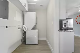 3311 SW 90th Ave, Miami, FL 33165 - Photo 8