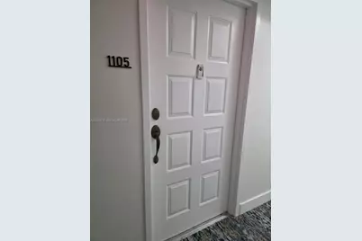 5880 Collins Ave #1105, Miami Beach, FL 33140 - Photo 8
