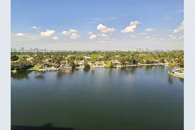 5880 Collins Ave #1105, Miami Beach, FL 33140 - Photo 16