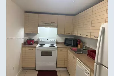 2217 NW 7th St #1202, Miami, FL 33125 - Photo 2