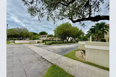 11189 NW 37th St, Sunrise, FL 33351 - Photo 28