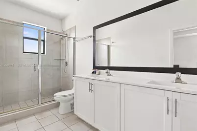 3419 W 109th Pl, Hialeah, FL 33018 - Photo 22