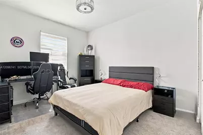 3419 W 109th Pl, Hialeah, FL 33018 - Photo 24