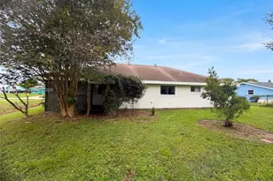 1832 SE Wexford Ct, Port Saint Lucie, FL 34952 - Photo 20