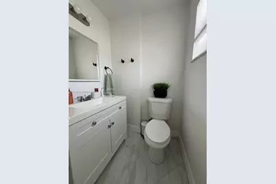 1000 NE 14th Ave #408, Hallandale Beach, FL 33009 - Photo 10