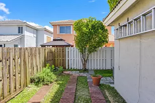 15429 SW 92nd St, Miami, FL 33196 - Photo 6